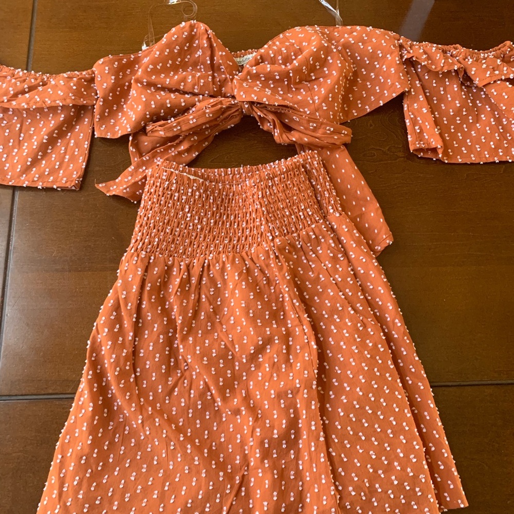 Two piece skirt set